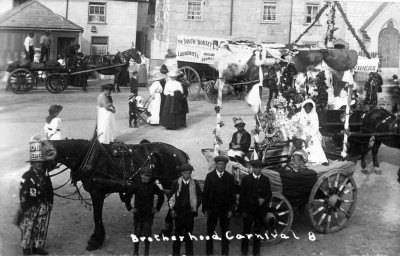 1910c-Brotherhood-Carnival-Laundry-cart-horses-05p-400x256
